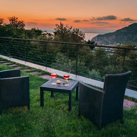 Villa Fanella, Independent House Between Sorrento & Amalfi Пьяно-ди-Сорренто Экстерьер фото