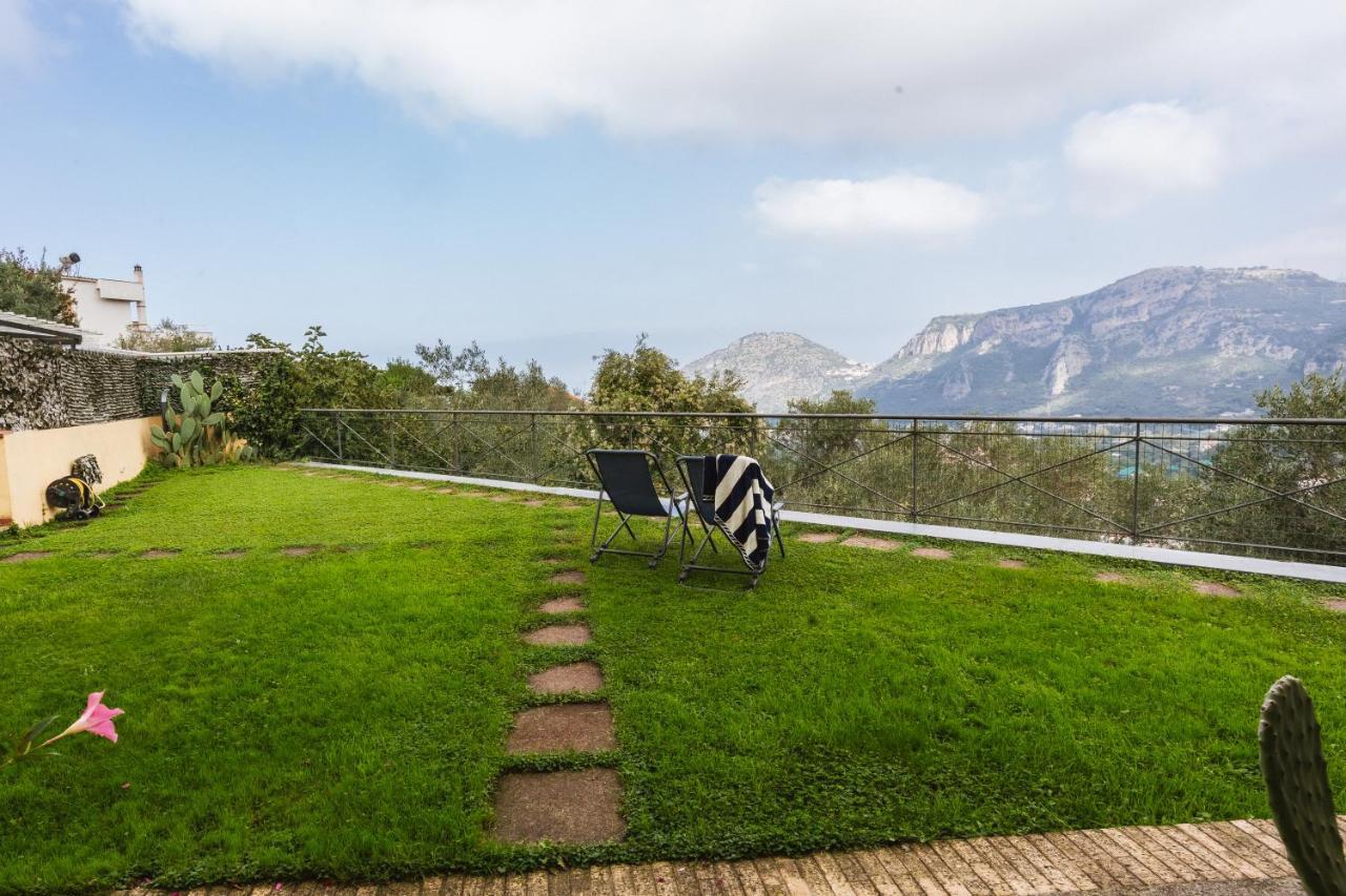 Villa Fanella, Independent House Between Sorrento & Amalfi Пьяно-ди-Сорренто Экстерьер фото